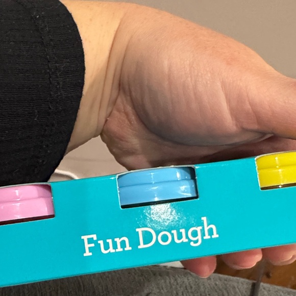 Easter Fun Dough Set - 4 Count - Picture 8 of 10